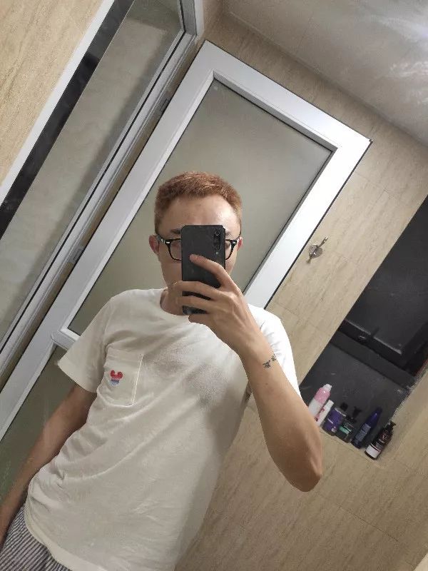 自己在家染发避免翻车,在家染发翻车图