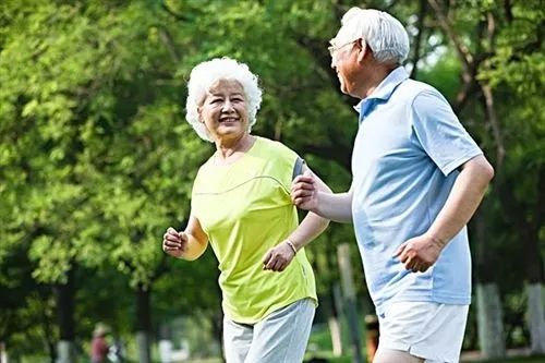 信阳市肿瘤医院：老年健康核心信息20条