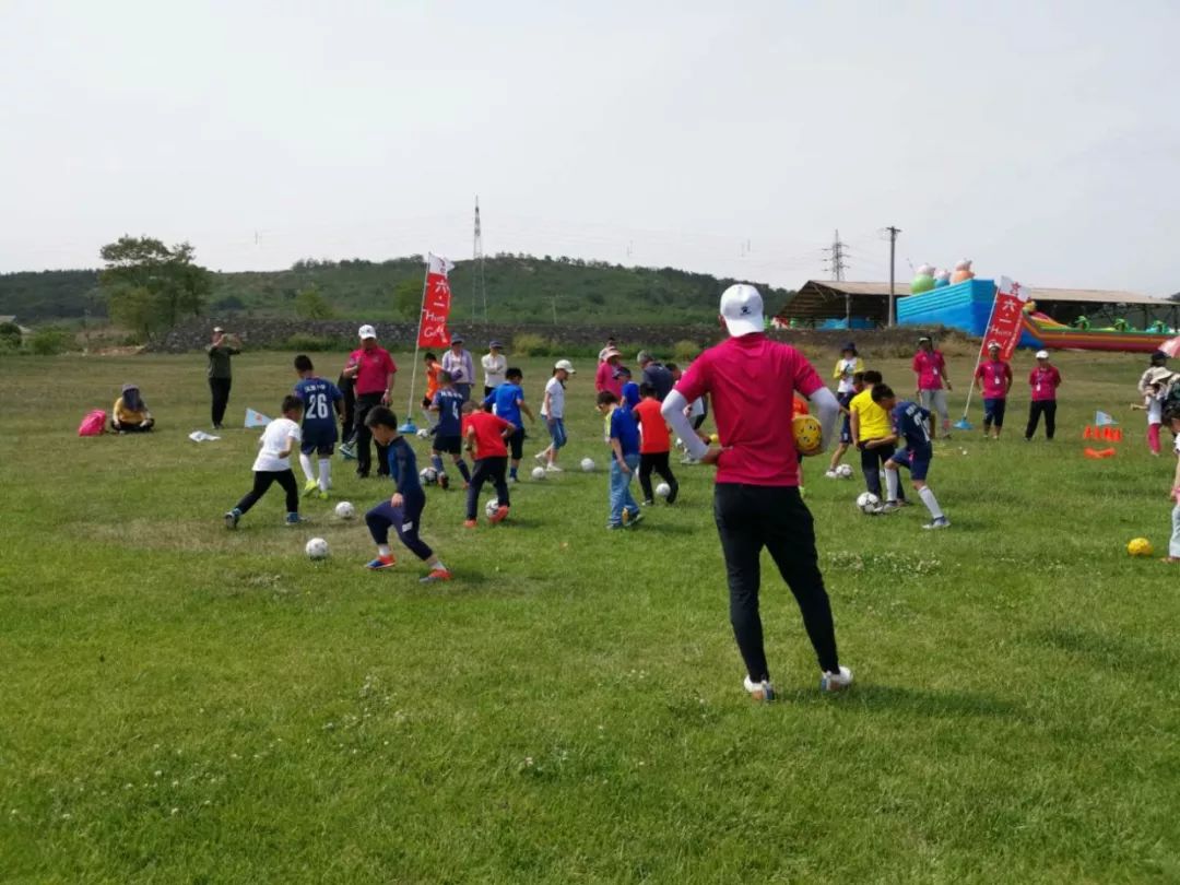 久等啦!看看有没有你家小宝贝的照片,六一大回顾,活动嗨翻天