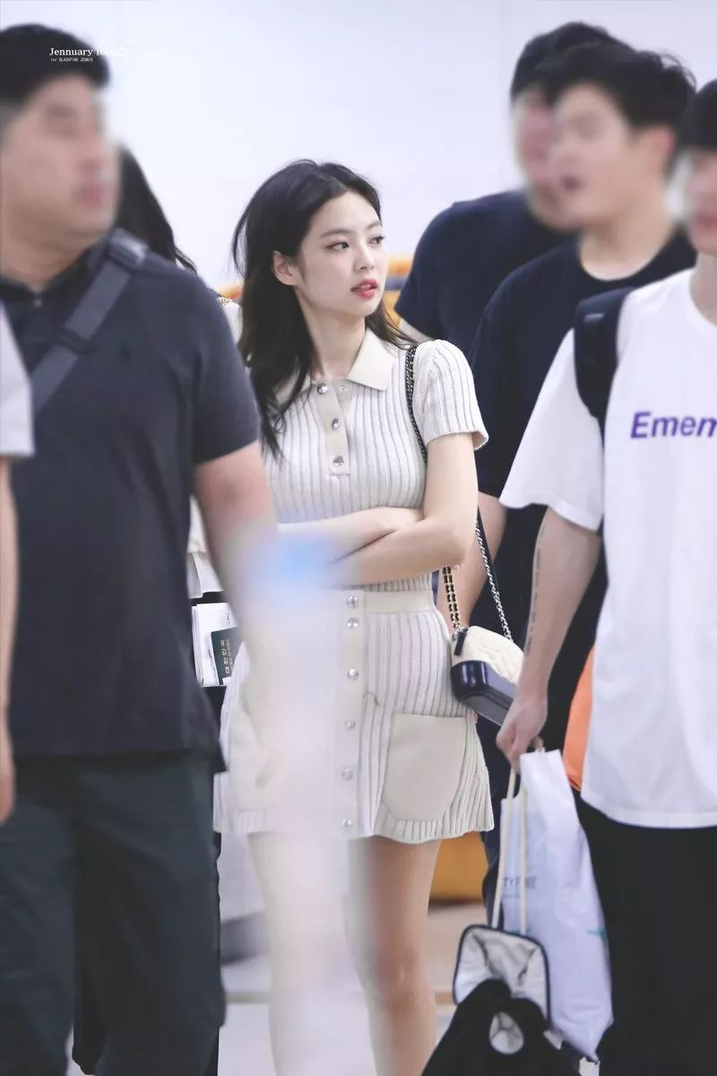 又一件老爹单品翻红了？还能带你嫩回十八岁