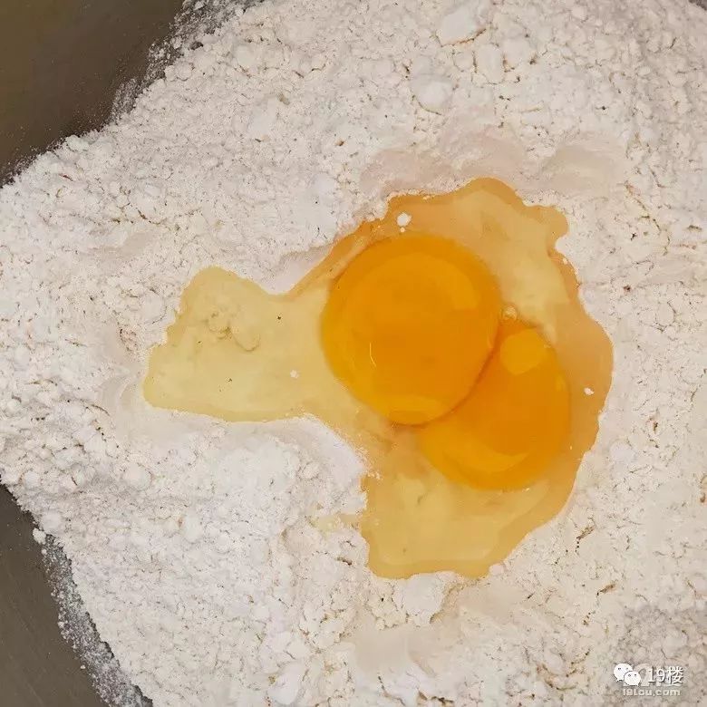 粽子捂脸流泪,鲜肉粽蛋黄粽