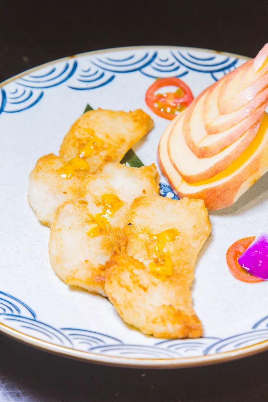 镇江宝藏日料店!15层生猛「云梯刺身」无限续,120+种自助不限量