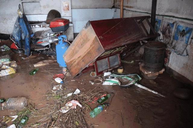 这个江山人首捐10万元救灾,还拉上朋友再捐