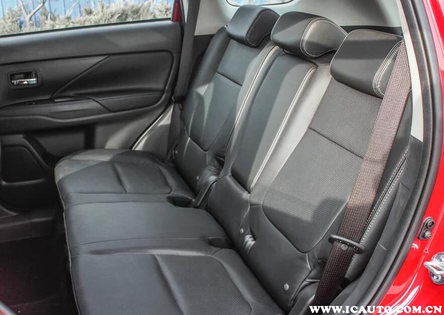 2020款欧蓝德与2021款欧蓝德比较,三菱欧蓝德质量很差吗