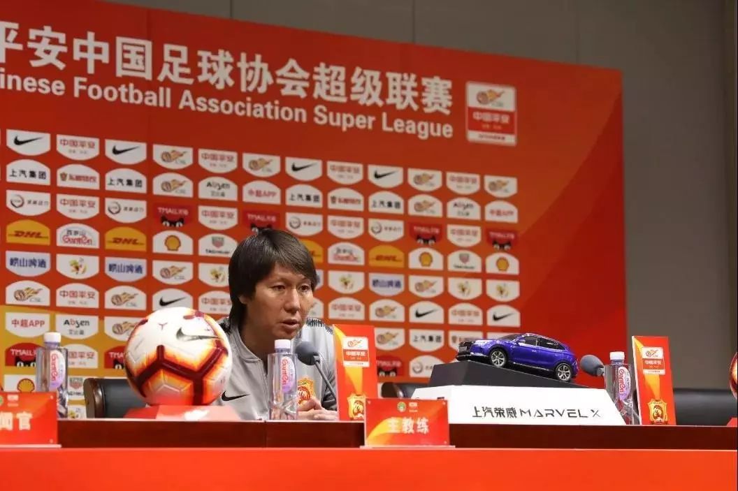 逆转夺冠震撼瞬间,武汉卓尔2:2绝平梅县铁汉