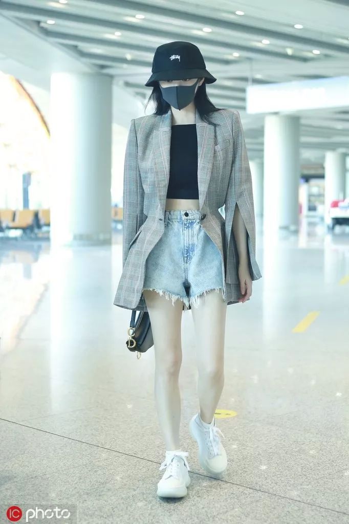 刘雯2019新包,今年流行的刘雯同款包