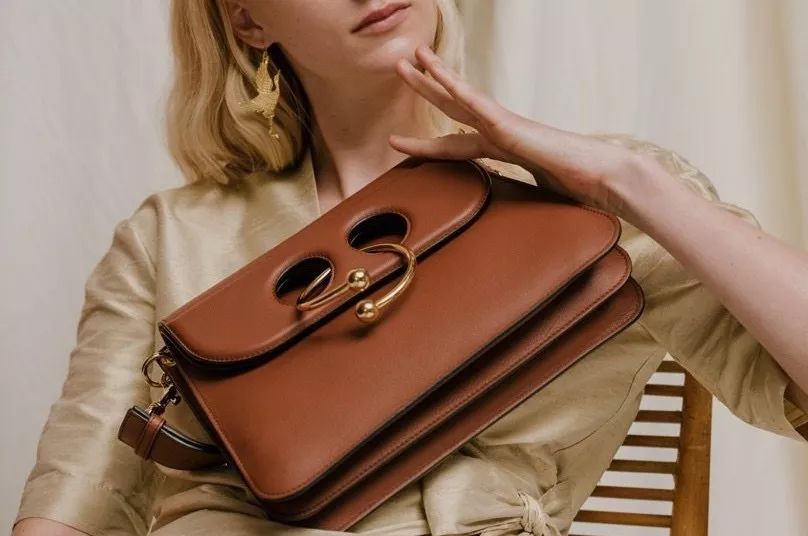 包包护理与养护技巧大揭秘,包包护理基本知识了解