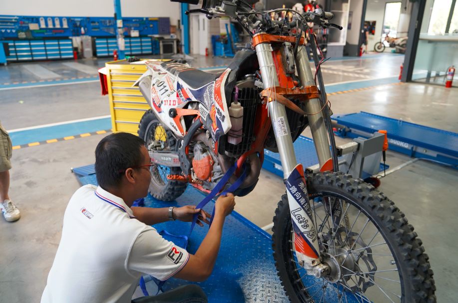 为什么壳牌爱德王子机油这么便宜,壳牌爱德王子机油多少公里换