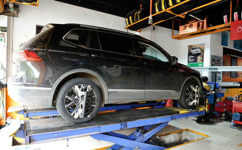 途观l换胎视频,途观l换胎