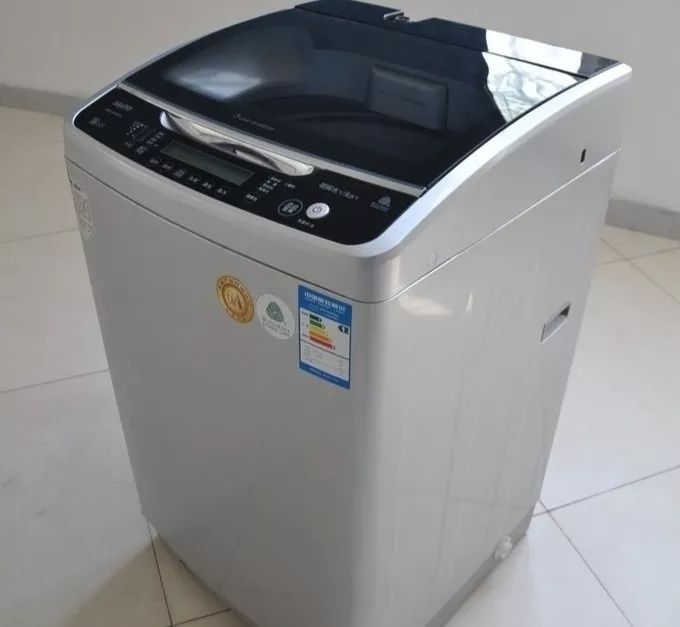 洗衣机污垢和霉菌,洗衣机加水有厕所味儿