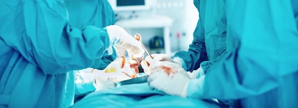 宫外孕大出血腹腔镜的全过程,宫外孕手术中发现盆腔积血500