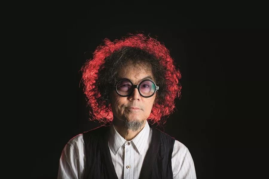 摇滚歌手、大学教授、收藏家,泰国华裔“斜杠”亿万富豪的酷玩人生