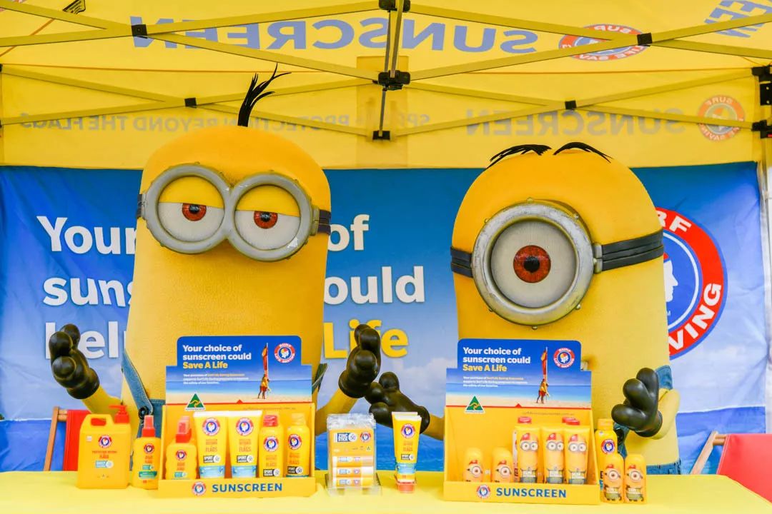 海岸救生员,海滩救生员晒黑