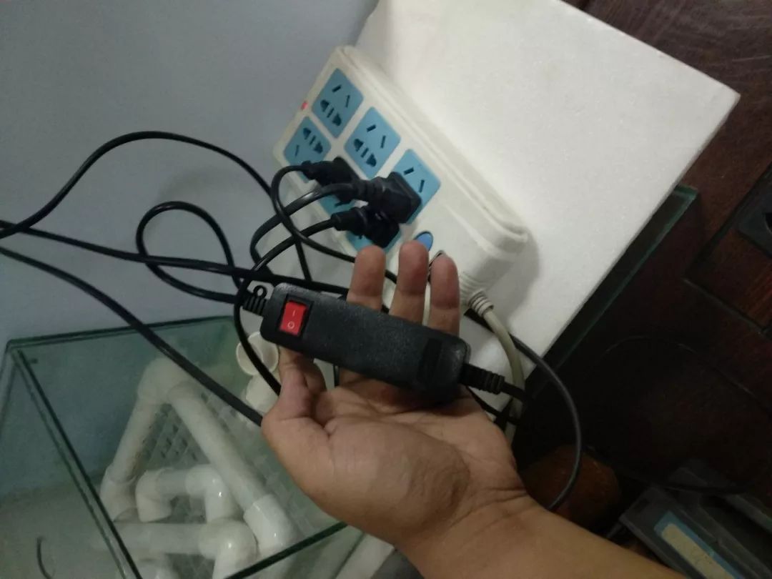 大神「鱼勇」DIY一缸多用“直播”教程，好缸无需再等