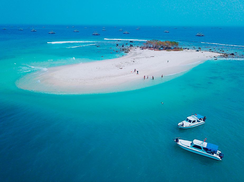 挖到一座免签直飞的超冷门海岛！火山浮潜摸小鹿，好玩秒杀巴厘岛