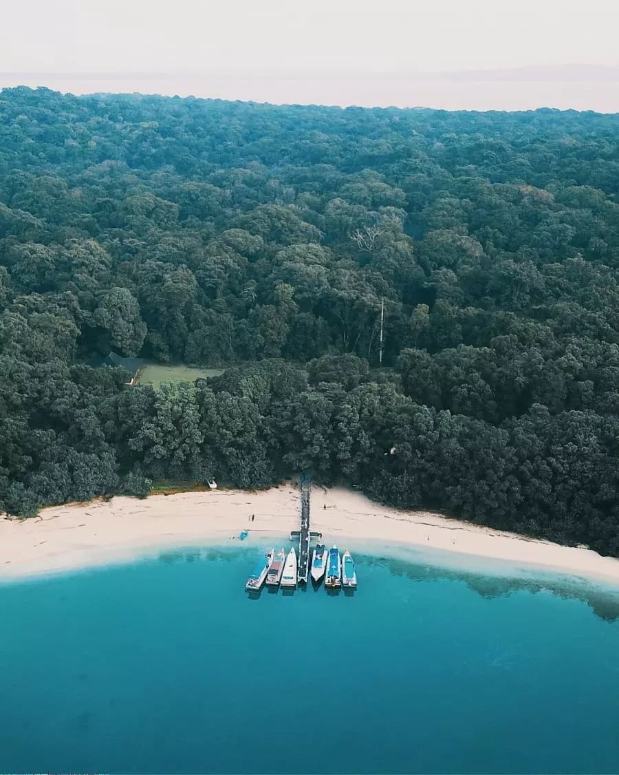 挖到一座免签直飞的超冷门海岛！火山浮潜摸小鹿，好玩秒杀巴厘岛
