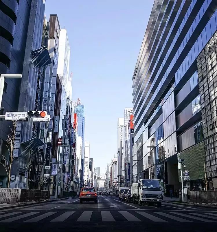 找到源头了！中国游客和代购原来是在这家日本药妆店里扫货到半夜