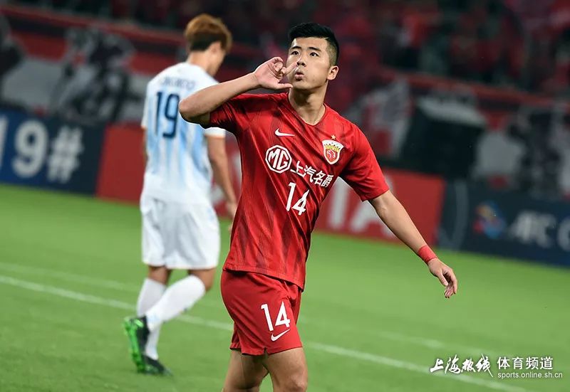 上海上港前锋李圣龙,上海上港足球队员李圣龙哪里人