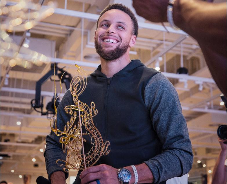 “鞋”贯中西，和而不同和UA安德玛sqUAd一起侃鞋