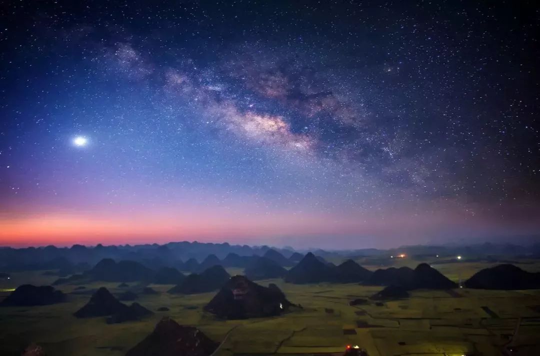 经历世事沧桑依然初心不改,岁月流逝初心不改的话