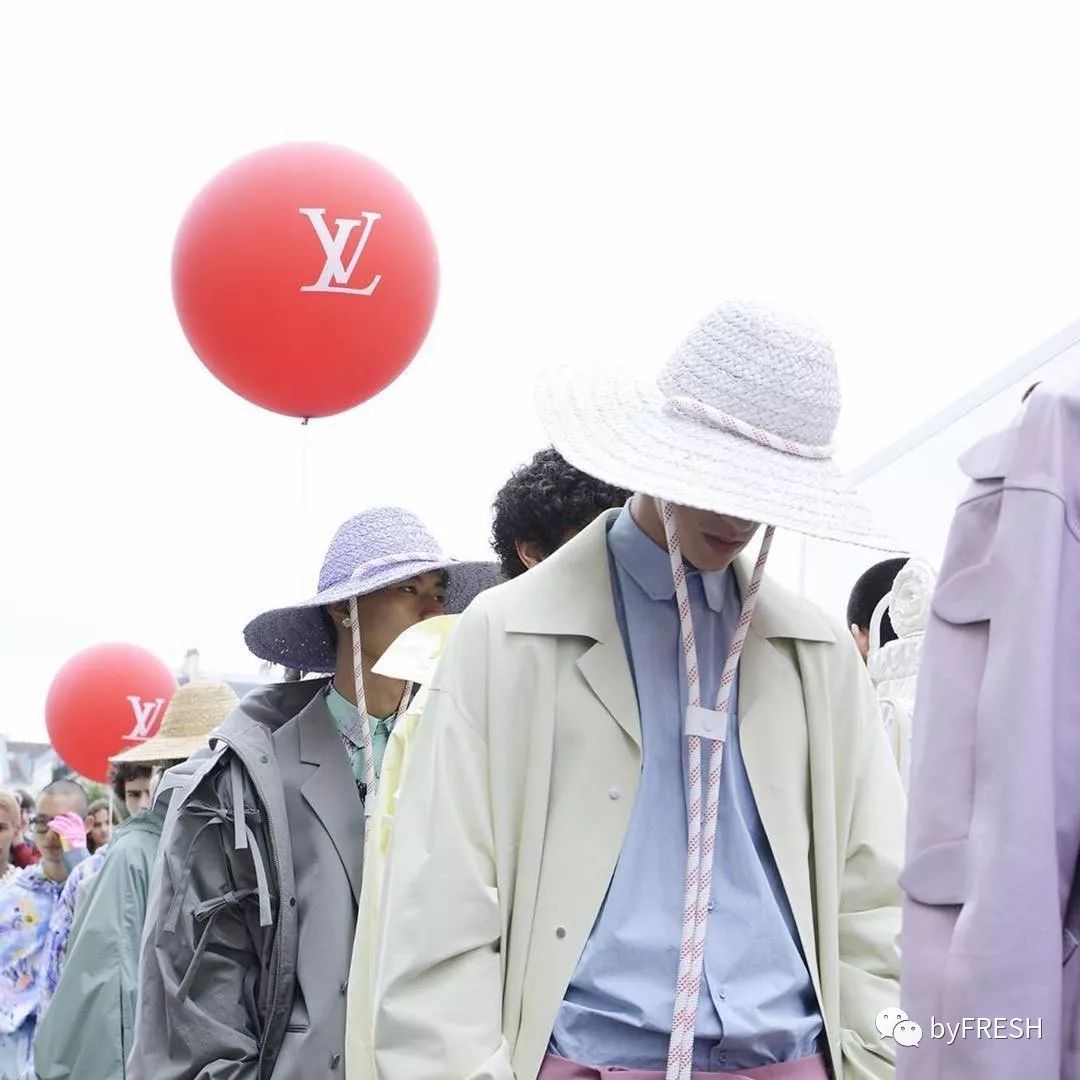 不想上班不想工作只想呆在家里,不想上班不想上学只想混吃等死