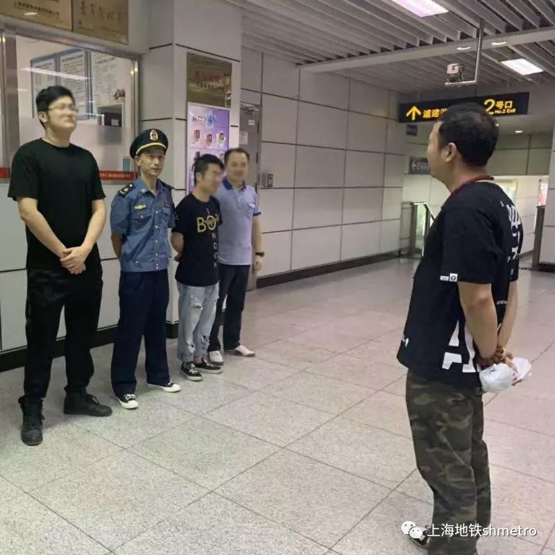 严打黑车黄牛严查违停,清理整治违法小广告