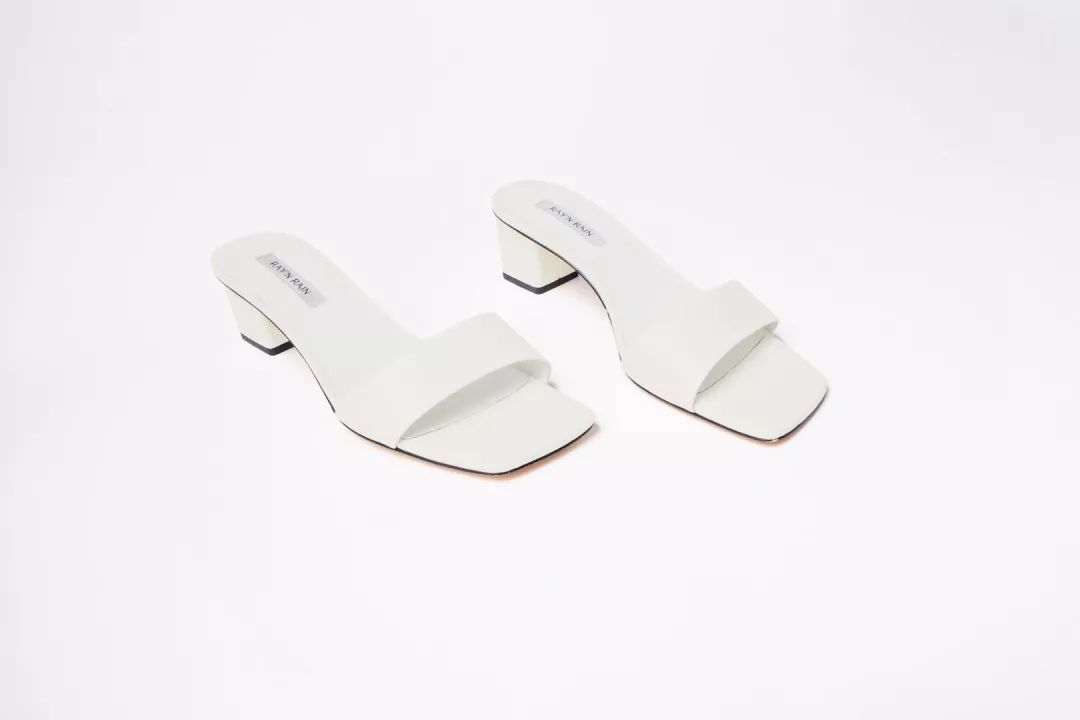 夏天跟裙子搭的凉拖,夏季凉拖配裙子百搭