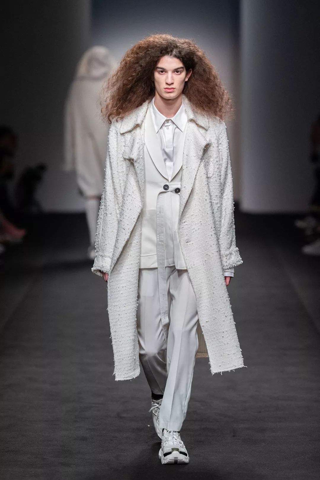 利郎男装秋冬流行趋势,2022男装秋冬色彩趋势