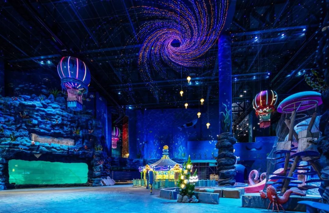 奇积乐园工程队发生巨大冲突 (奇积乐园第一集)