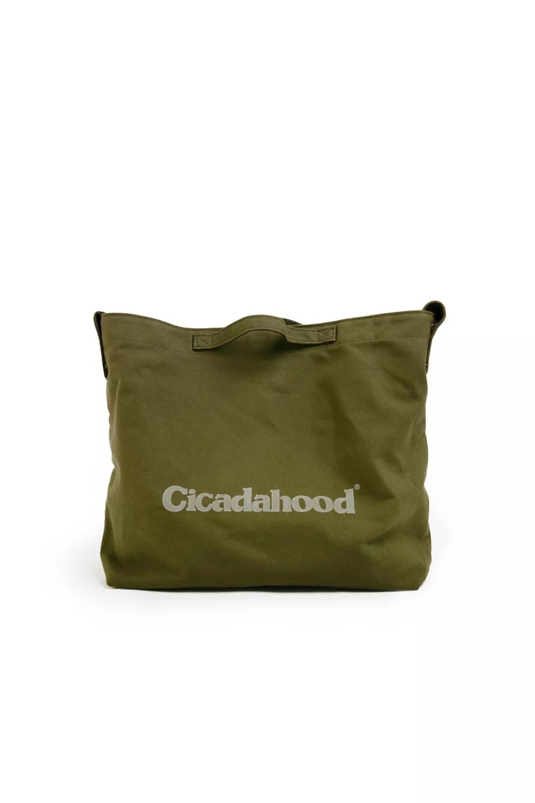 透支信用卡的女孩子,透支买奢侈品的女人