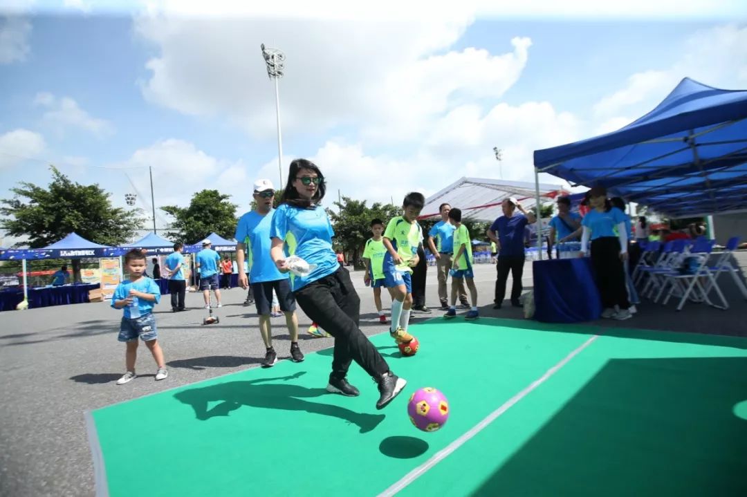 超燃超有气势运动会开幕式,很燃的足球比赛