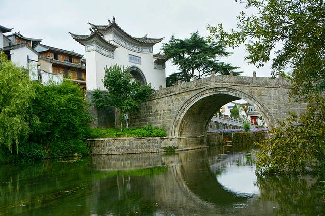 鑵惧啿鐑捣鏅尯鍏崄宀佸厤绁ㄥ悧,浜戝崡鑵惧啿鐑捣鍏洯鏅浠嬬粛