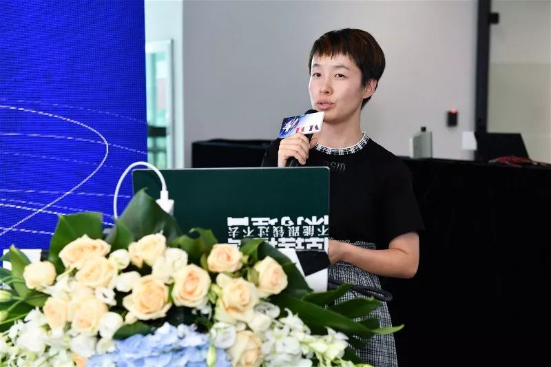 「关注」斩获与未来谈时尚的底气！2020/21秋冬中国纺织面料流行趋势提案会在大浪举行