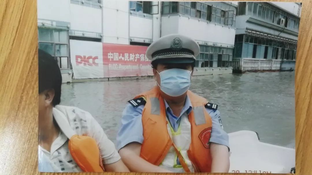 泪目!德州好交警郑云升走了!默默与病魔抗争8年,去世前7小时仍在岗