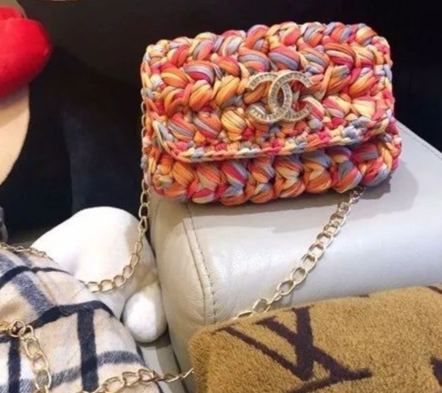 金泫雅的红卡点,金泫雅年卡