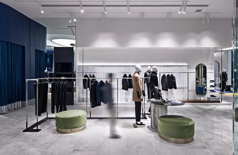 反人类设计请走开，新零售空间有新玩法了