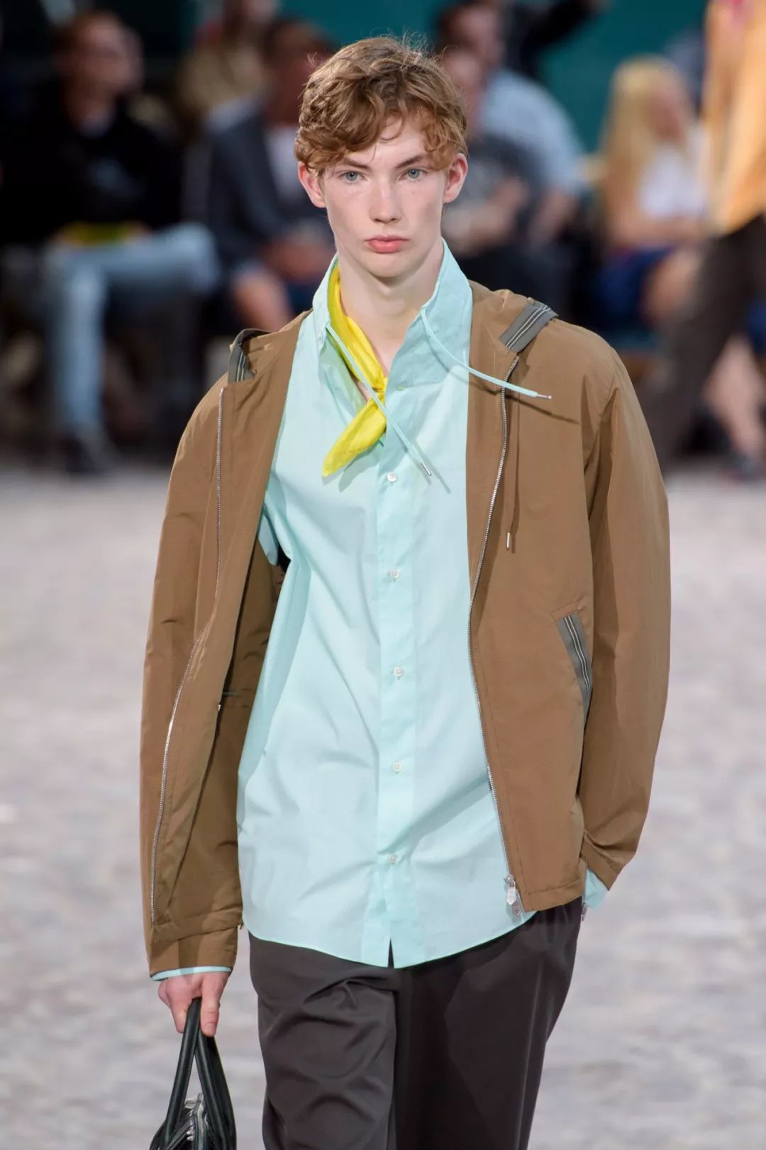 20年春夏男装流行色,2020国际服装春夏男装色彩配比