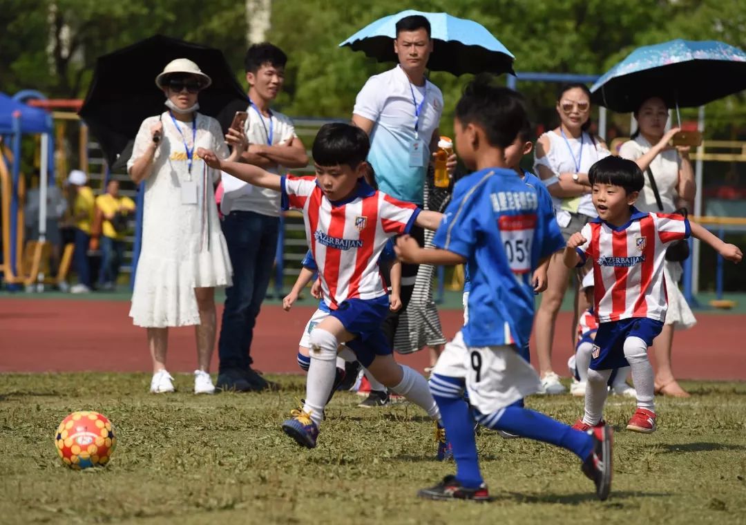 中国足球从娃娃抓起视频,中国足球要从娃娃抓起谁提出的