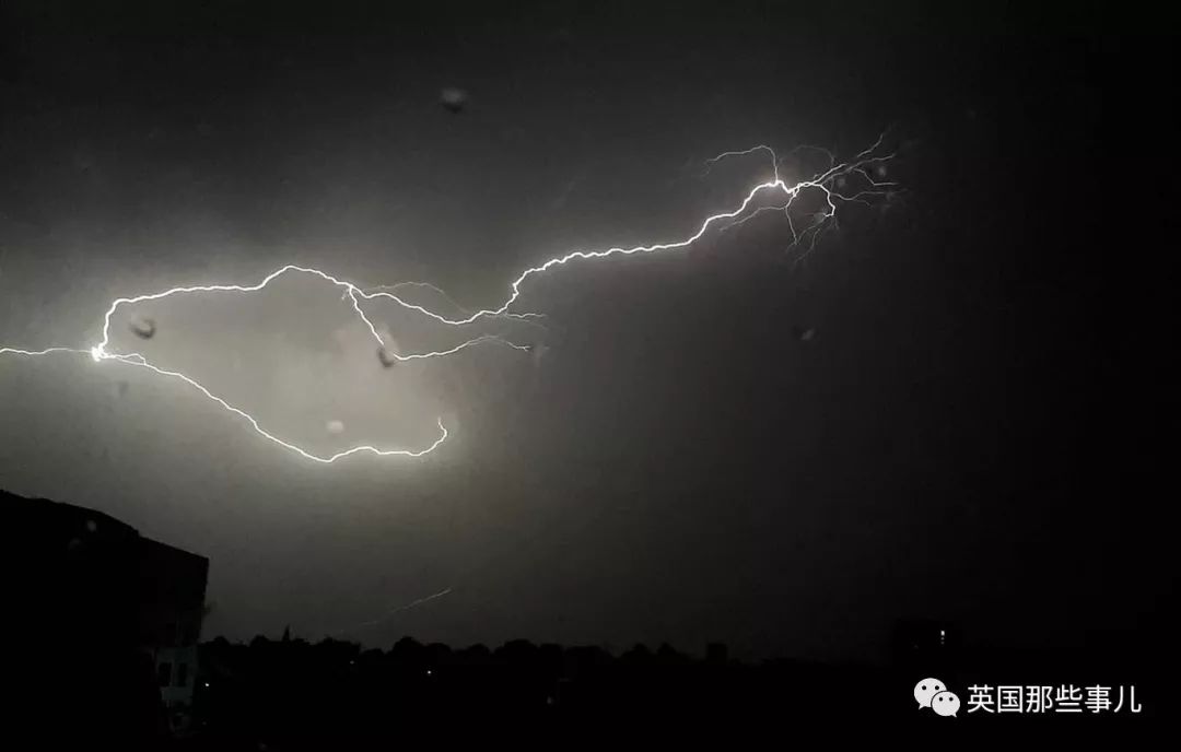伦敦高温热浪解决,伦敦天气很热