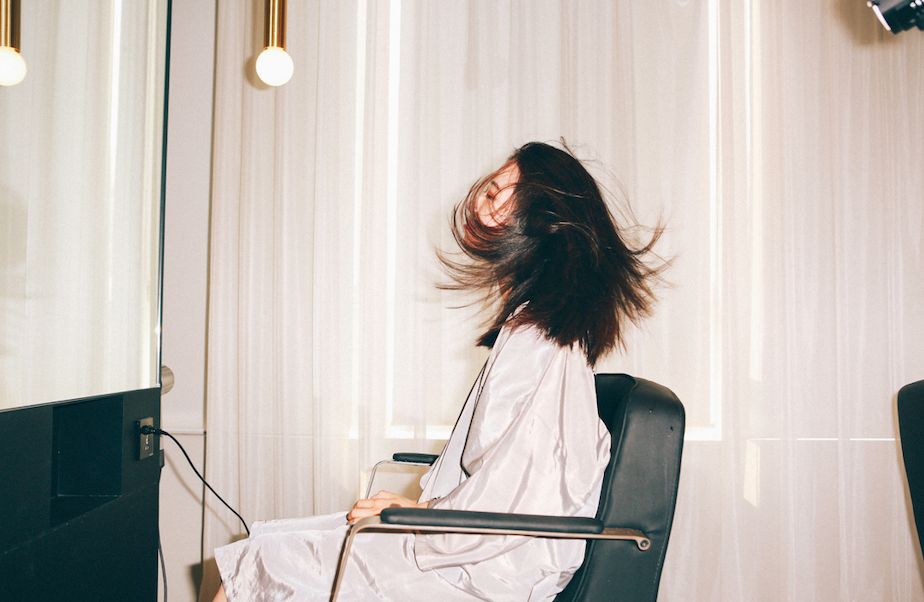 被虚假友情蒙蔽的“绿叶妹”，如今事业开挂反成“真公主”