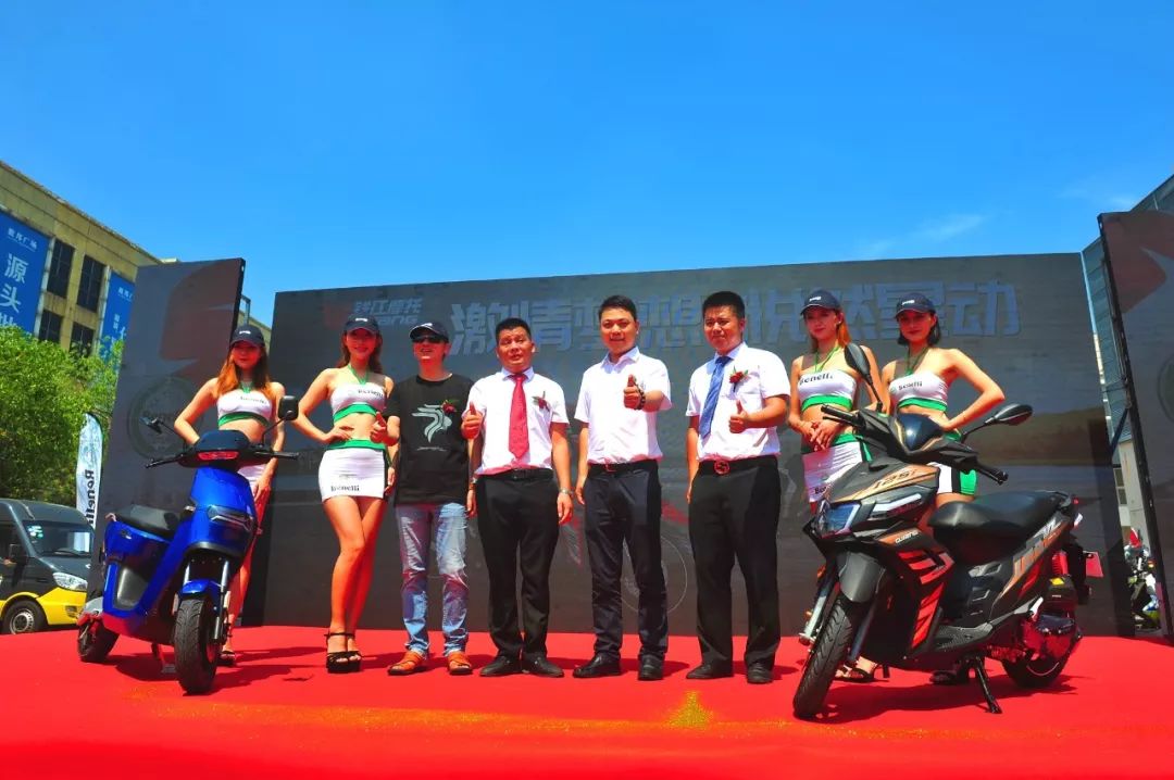 有一群人，在最热的合肥放了一把“火”……