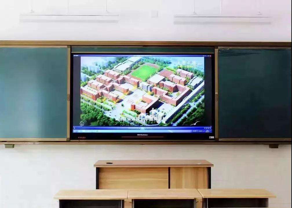 徜徉在美丽的金平湖畔,徜徉在北大校园