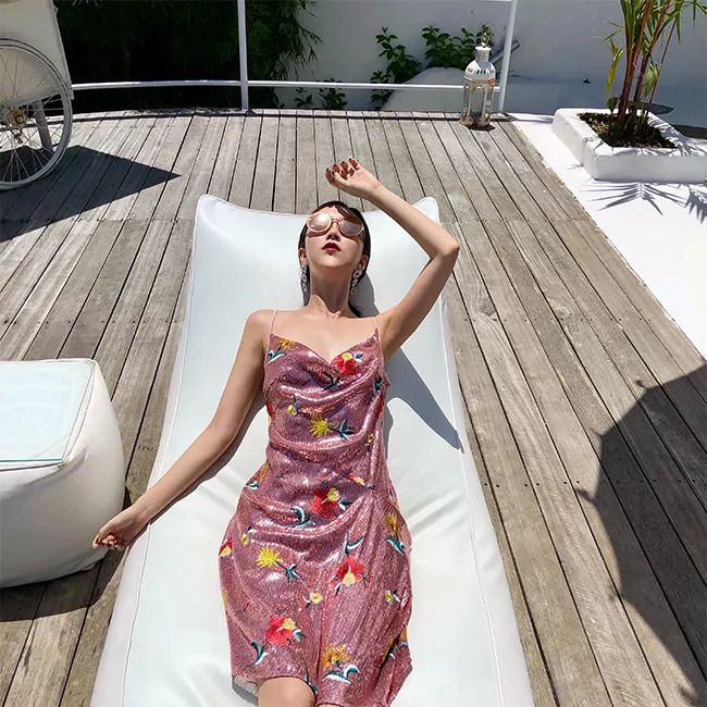 这6款超适合情人节当天的穿搭,下周穿什么一周穿搭模板来了