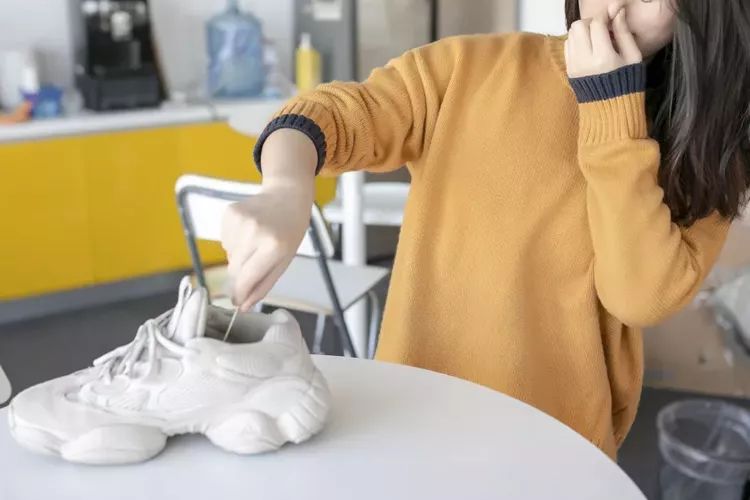 专为脚臭人士准备的抑菌防臭袜,多功能袜改善各种脚臭