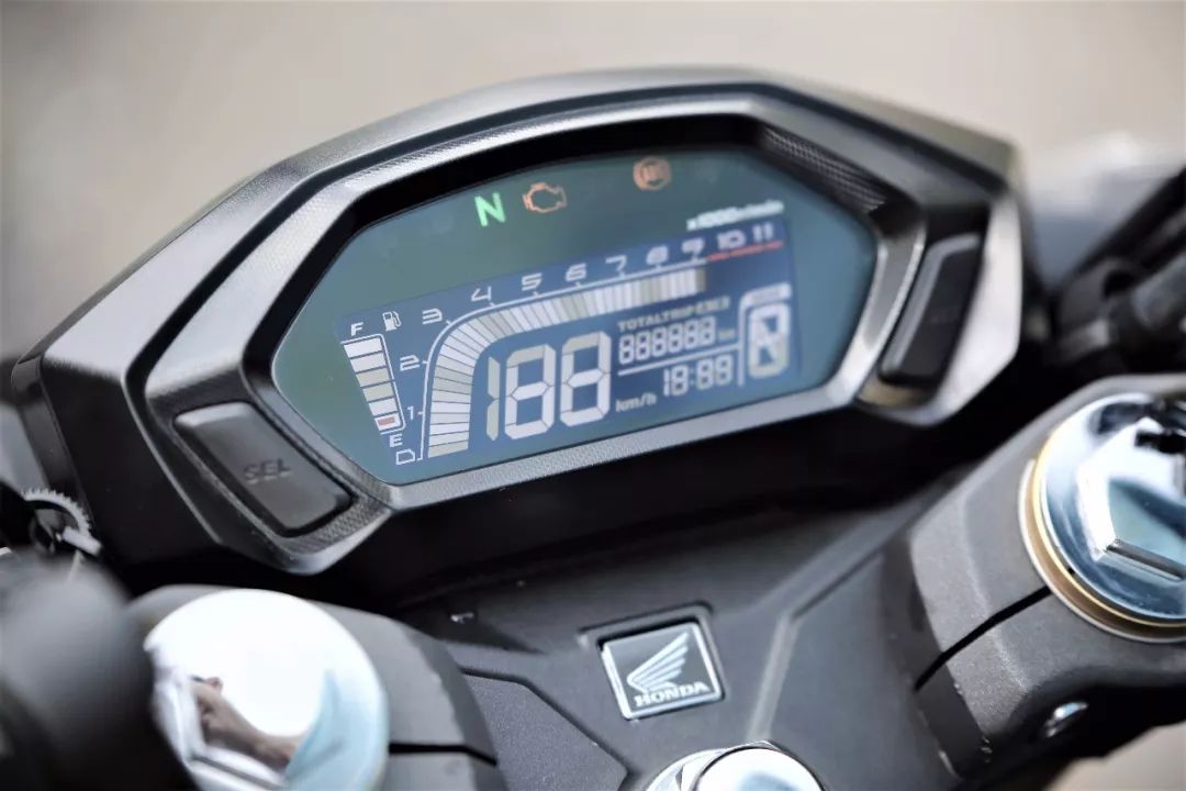 新大洲本田cbf190r与五羊本田cb190,cbf190r新大洲本田测评