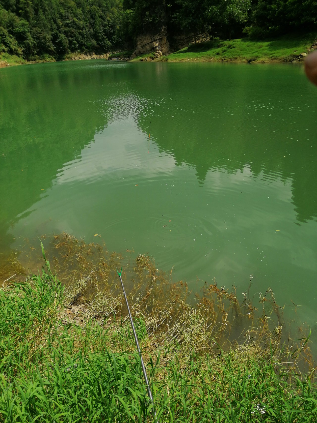 冷饭剩菜不为奇，百里奔袭只为快乐而渔