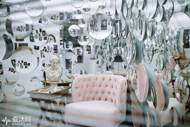 腾龙sp35mm1.4镜身是金属的,腾龙sp17-50mmf2.8镜头