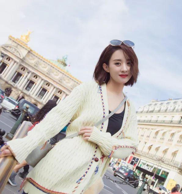 大圆脸超适合的发型既减龄又好看,圆脸适合什么样的发型显得有气质