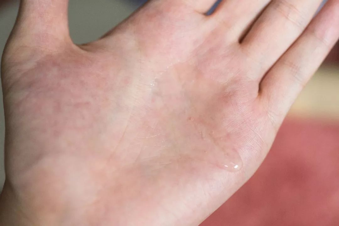 8月爱用|“你想结婚的理由很新颖。”