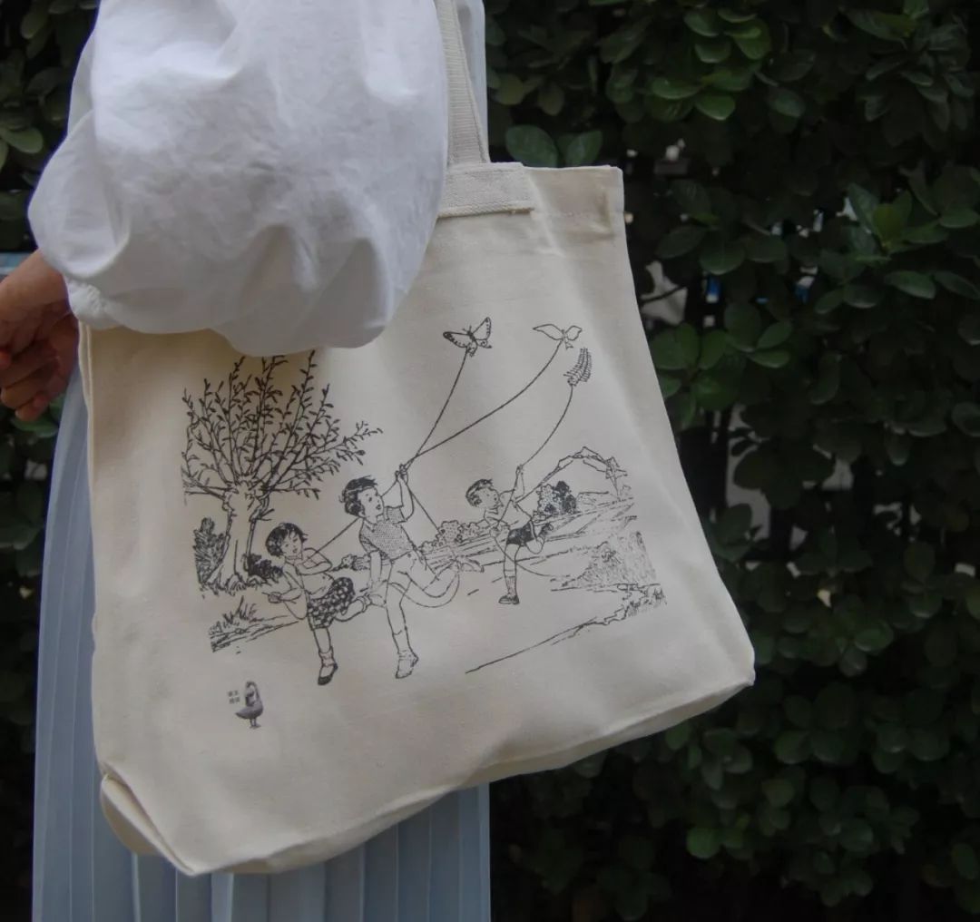 你与时尚只差一步的包包,你与时尚只差一个编织包的距离